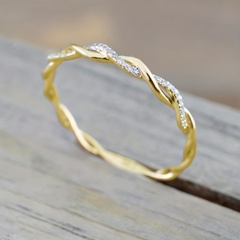 Women's Classic Twisted Zirconia Ring, Elegant Gift